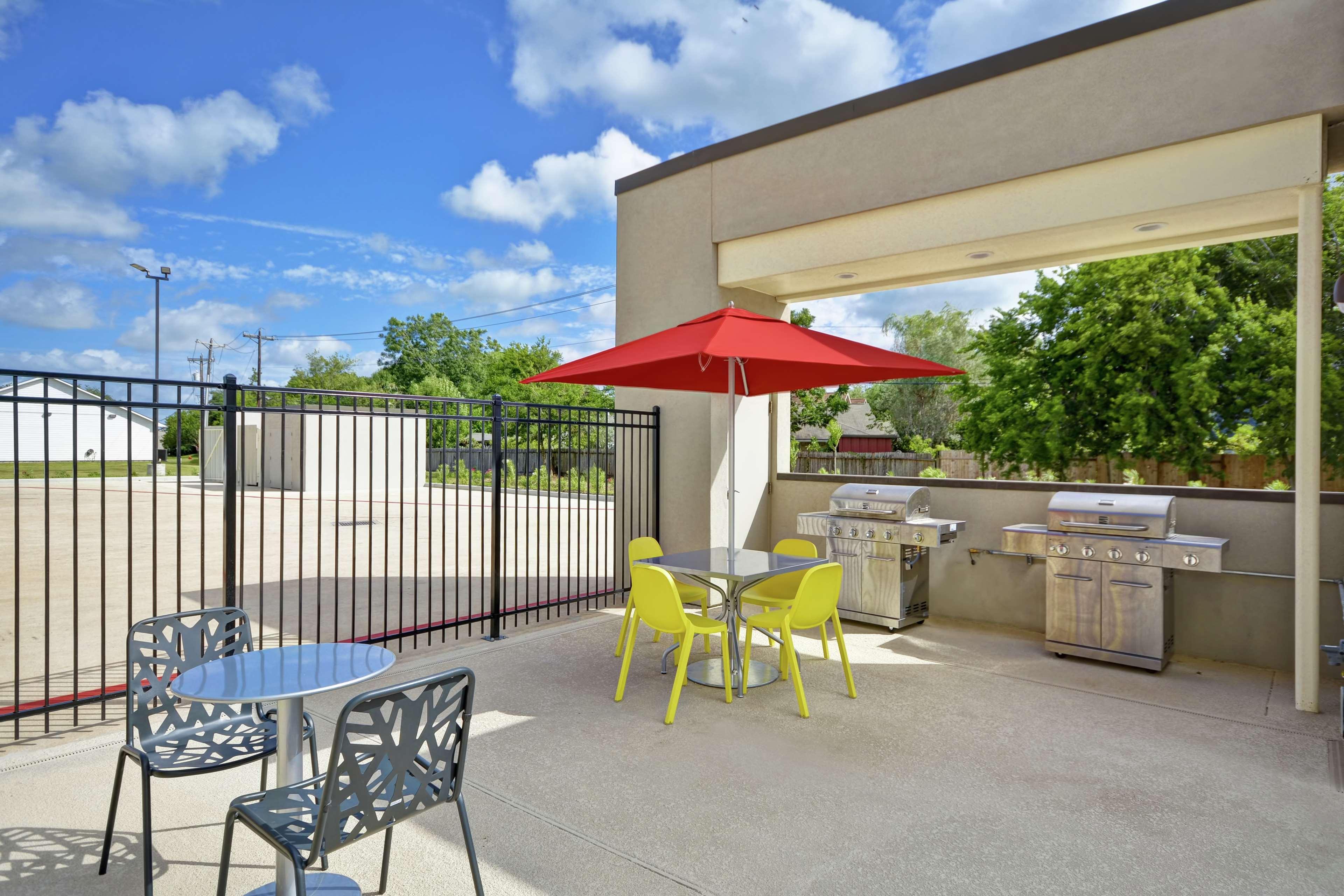 Home2 Suites By Hilton Texas City Houston Exterior photo